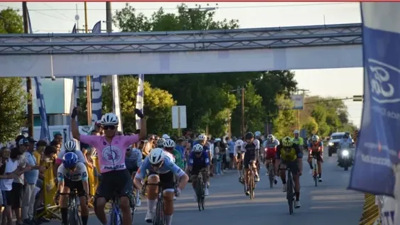 Autoridad. Maribel Aguirre se quedó con una de las clásicas del ciclismo cordobés, ganando las dos etapas.