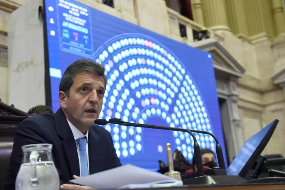 Massa propone una reforma tributaria: “Que pague más el que más tiene”