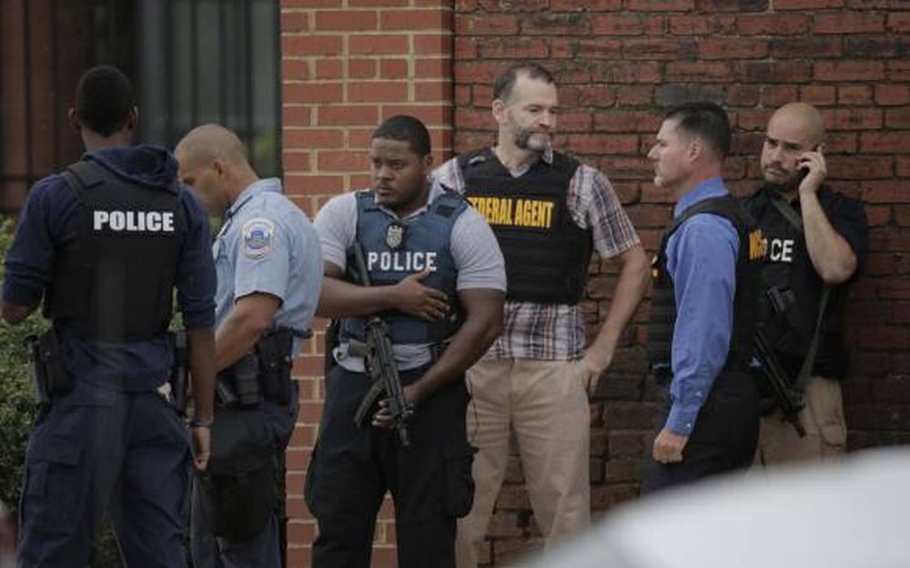 Washington: al menos 13 muertos en un tiroteo en una base naval