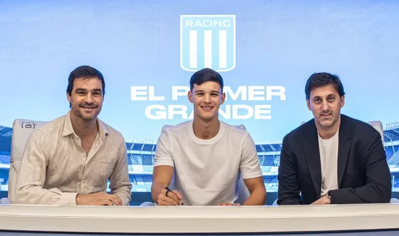 Racing presentó a Valentín Carboni, usará el dorsal de un histórico y ya se sumó a la pretemporada