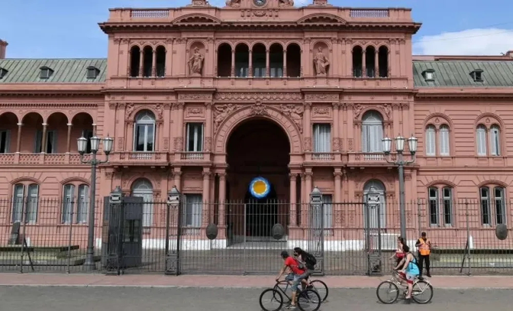Se activó un protocolo de seguridad en Casa Rosada por una amenaza de bomba