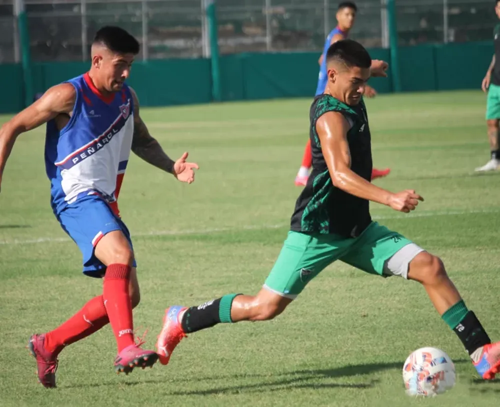 San Martín examinó a Peñarol