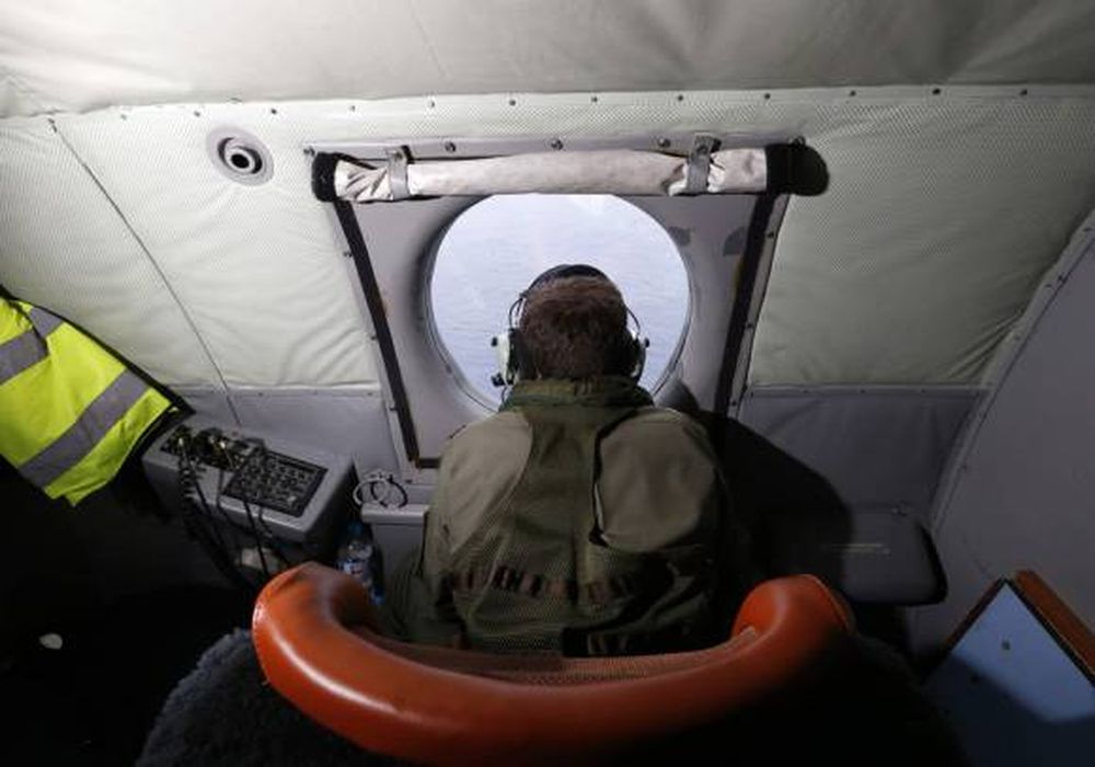 China detectó otro posible resto del avión