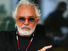 Flavio Briatore confirmó que Alpine negocia con Mercedes la aquisición de acciones. Flavio Briatore confirmó que Alpine negocia con Mercedes la aquisición de acciones.