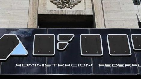 AFIP y la Justicia allanaron “cuevas”, buscando detener a liquidadores de dólar libre
