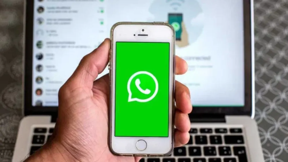 WhatsApp: en un país deberán pagar si añaden a alguien a un grupo sin su permiso