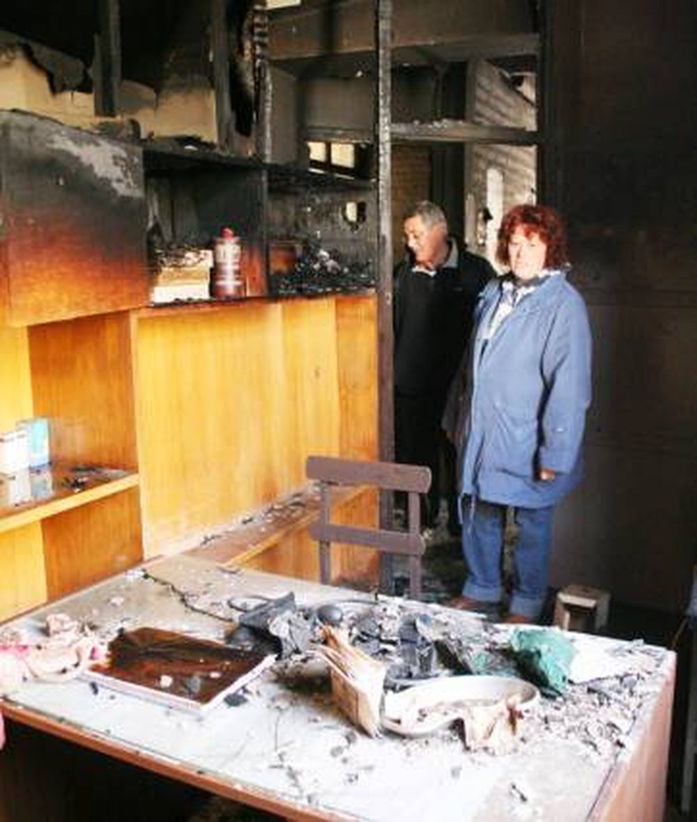 Ladrones quemaron y destruyeron por completo un centro de salud