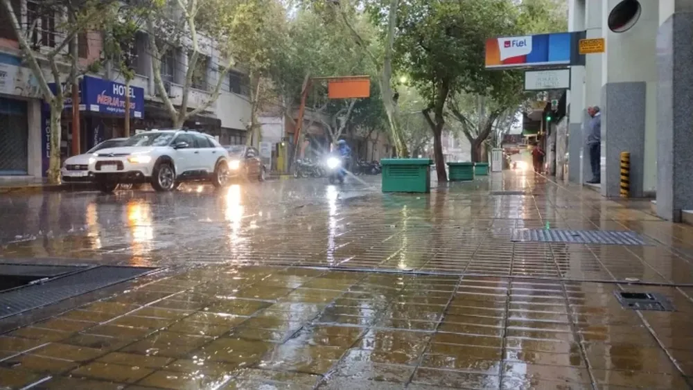Alerta por tormentas en San Juan: probabilidad de lluvias y calor intenso durante dos días