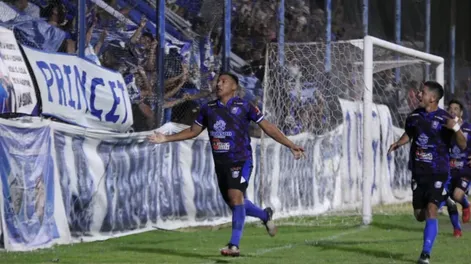 Clave. Luciano Riveros es fundamental para Unión. Autor de los dos goles en la primera semifinal, está al límite de amarillas.