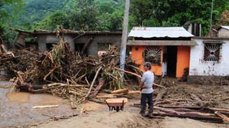 México: Son 7 los muertos y 400 los desaparecidos por el alud