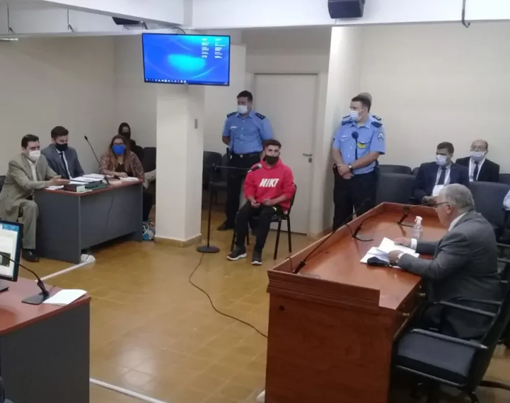 El homicida de su pareja policía, con una crisis