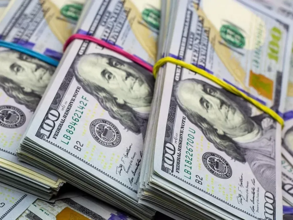 El dólar blue cae a $217 luego del anuncio de acuerdo con el FMI