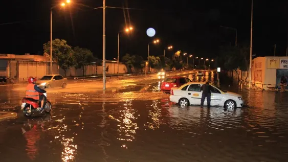La lluvia y la piedra afectaron al menos a 8 departamentos