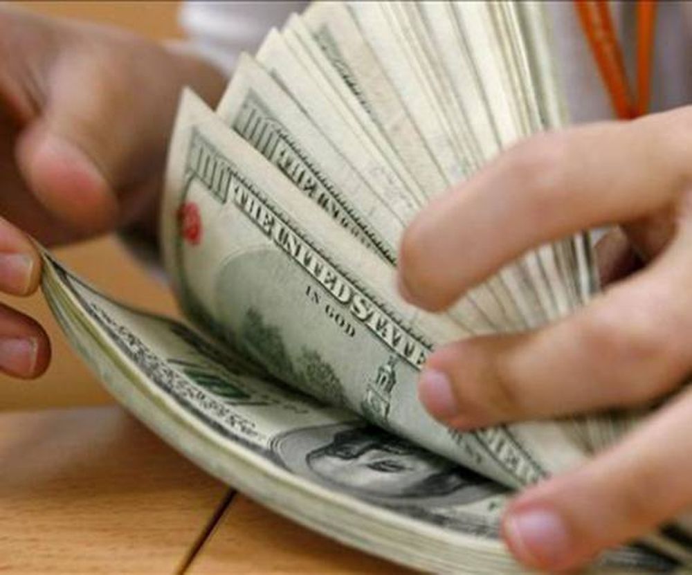 Liberan compra de dólares a través de bonos