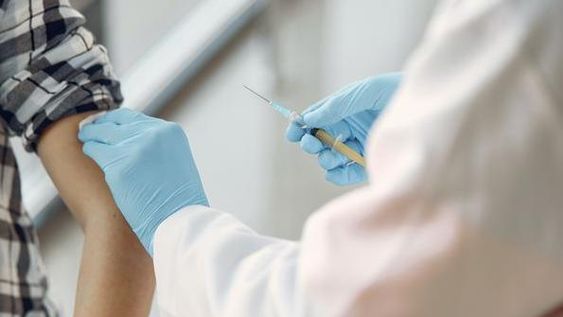 En 8 horas y media 5.000 padres inscribieron a sus hijos de 3 a 11 años para vacunarse