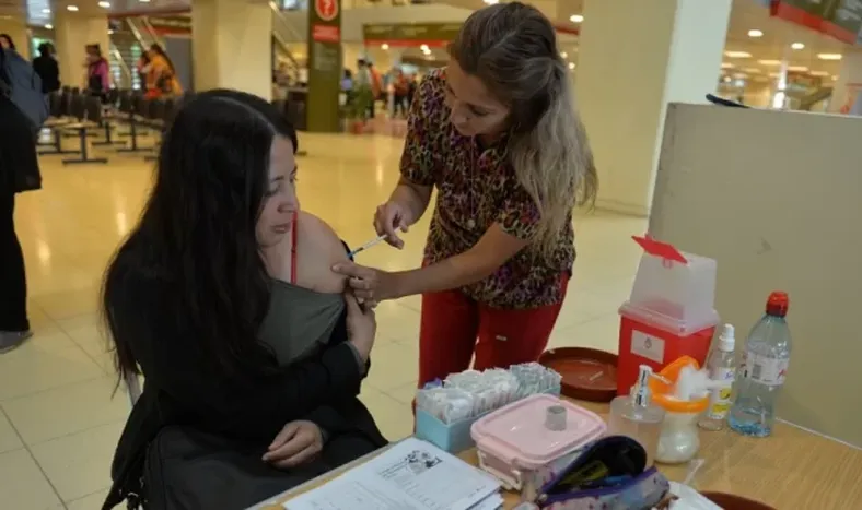 Desde este miércoles vacunarán contra la gripe a personas de 2 a 64 años con comorbilidades