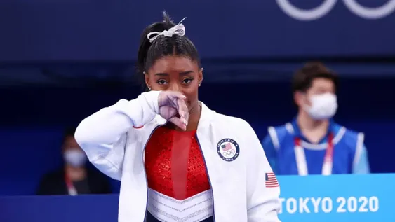 Reemplazaron a Simone Biles en la prueba por equipos de gimnasia artística luego de que se retirara