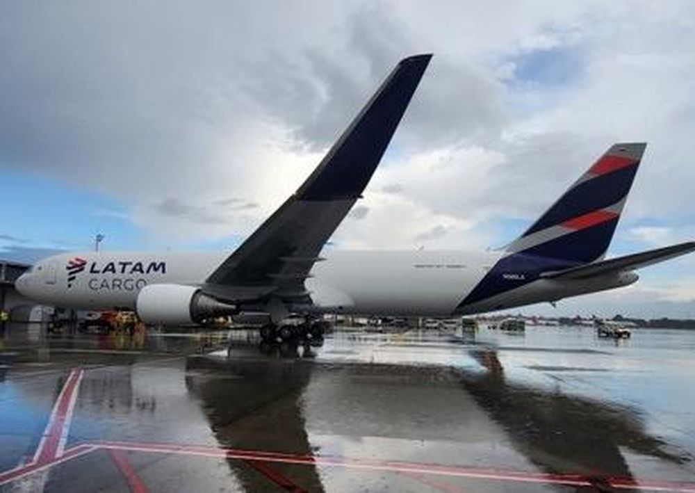 Grupo LATAM y su avión de carga número 19