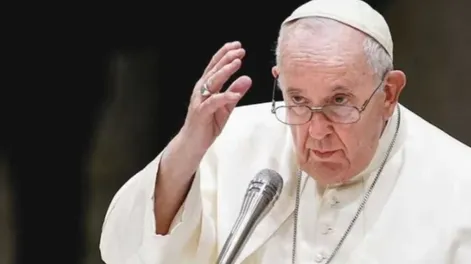 Francisco aseguró que “no se debe nunca asesinar en nombre de Dios”