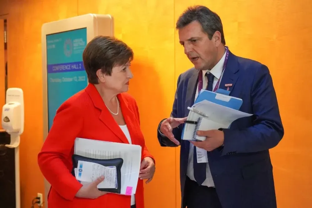 El Gobierno nacional le pagará al FMI un vencimiento de USD 2.700 millones sin usar dólares