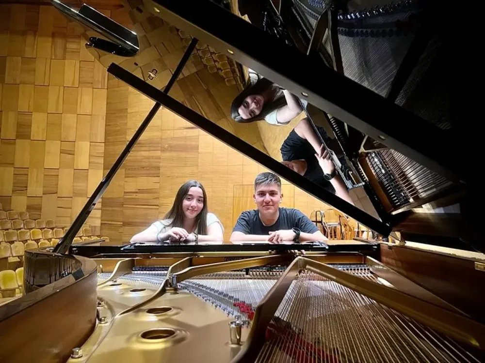 Noche de clásicos y estreno