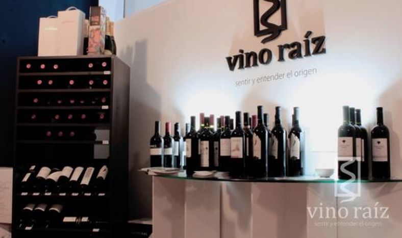 Vino Raíz con los mejores vinos de San Juan