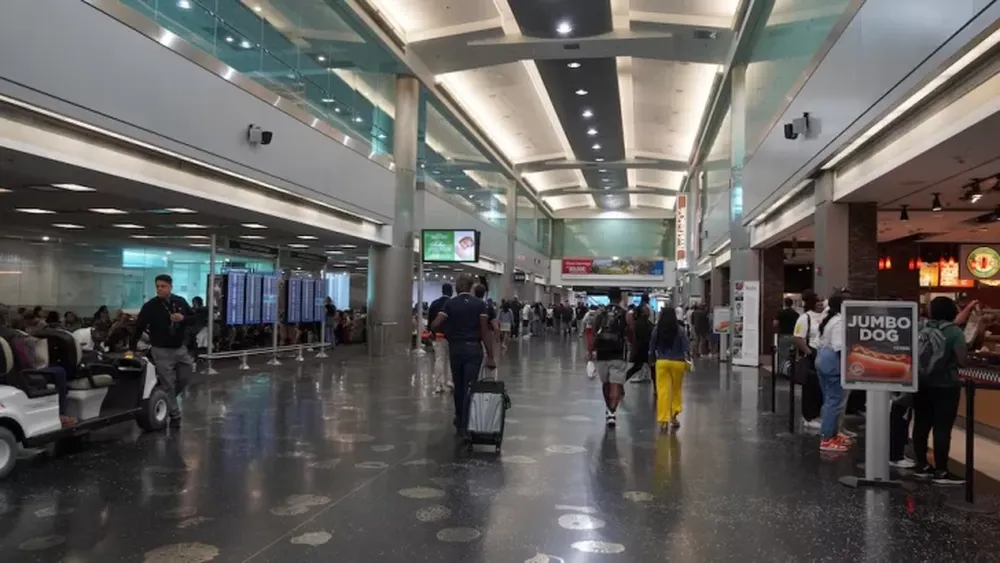 Colombianos ahora pasan por 4 filtros en su llegada a Miami