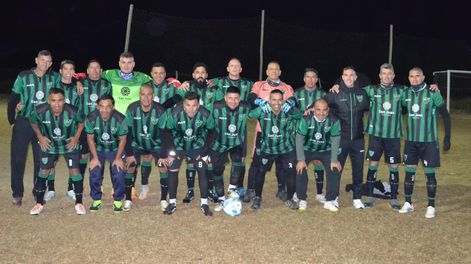 Campeones. San Martín en +35 se quedó con el torneo local y este domingo buscará avanzar en la Liga Nacional Senior.
