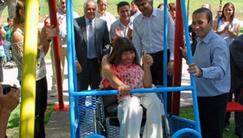 Inauguraron juegos inclusivos en la Plaza Hipólito Yrigoyen