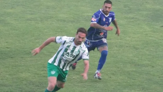 TODO PUEDE PASAR. Se la lleva Omar Benavidez (Desamparados), lo sigue Fabricio Illanes (Unión). El domingo pasado jugaron un intenso partido en Puyuta. Hoy es en Villa Krause y la serie se define.