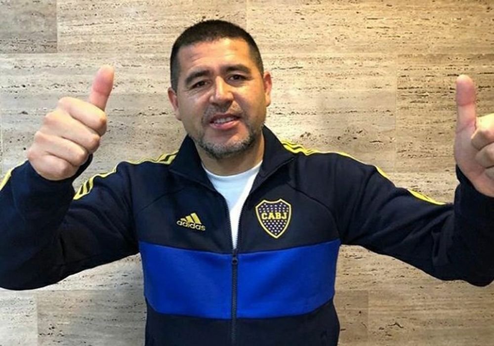 Apareció Román, ahora de “modelo”