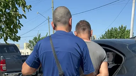 Cayó un hombre intensamente buscado por robo y descubrieron que debía cumplir condena por otro hecho