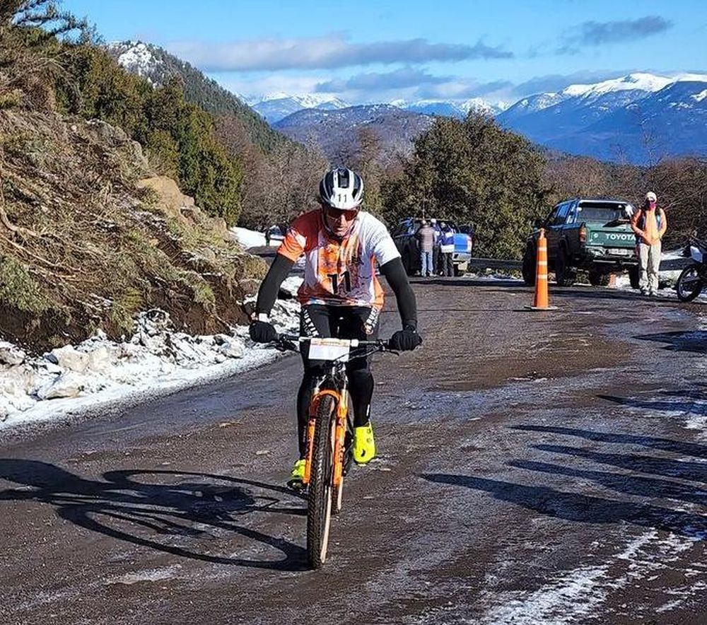 Ayesa quedó a un paso de subir al podio en el Tetratlón de Chapelco