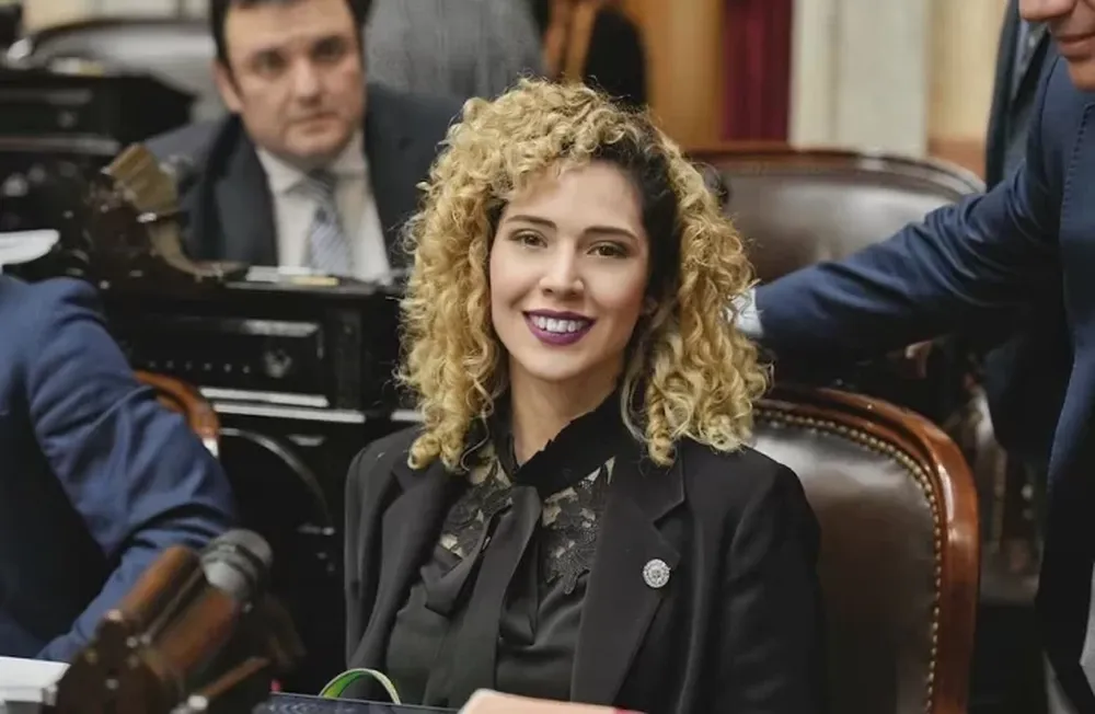 Una diputada mendocina, nacida en San Juan, festejó el triunfo de San Martín y causó polémica