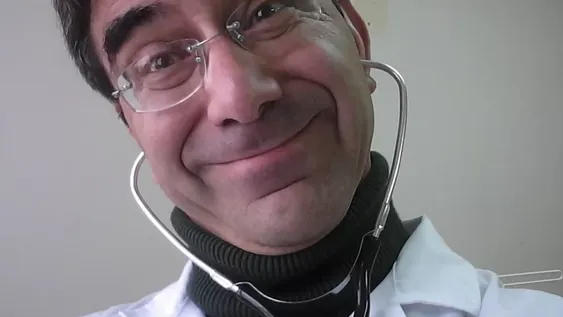 Dos años de prisión efectiva y dos de inhabilitación para médico que abusó a paciente