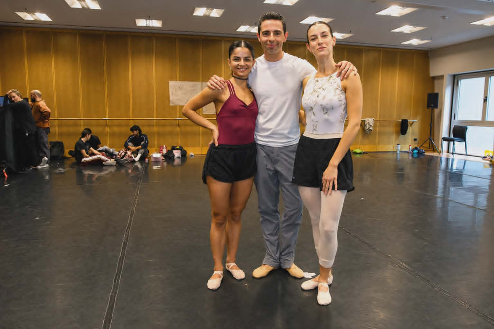 Carmina Burana: María del Valle Montes y Gema Bueno, junto al bailarín invitado Lucas Segovia.&nbsp;