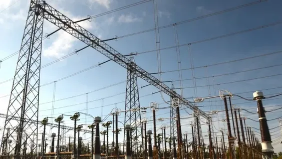 El Gobierno avanza con la privatización de Enarsa.