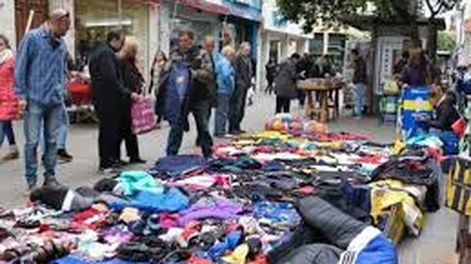 Casi 4 de cada 10 trabajadores no están registrados y habitan un hogar pobre