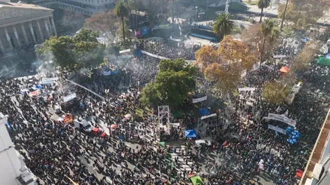 Tras la domiciliaria a CFK, el peronismo marcha a Plaza de Mayo