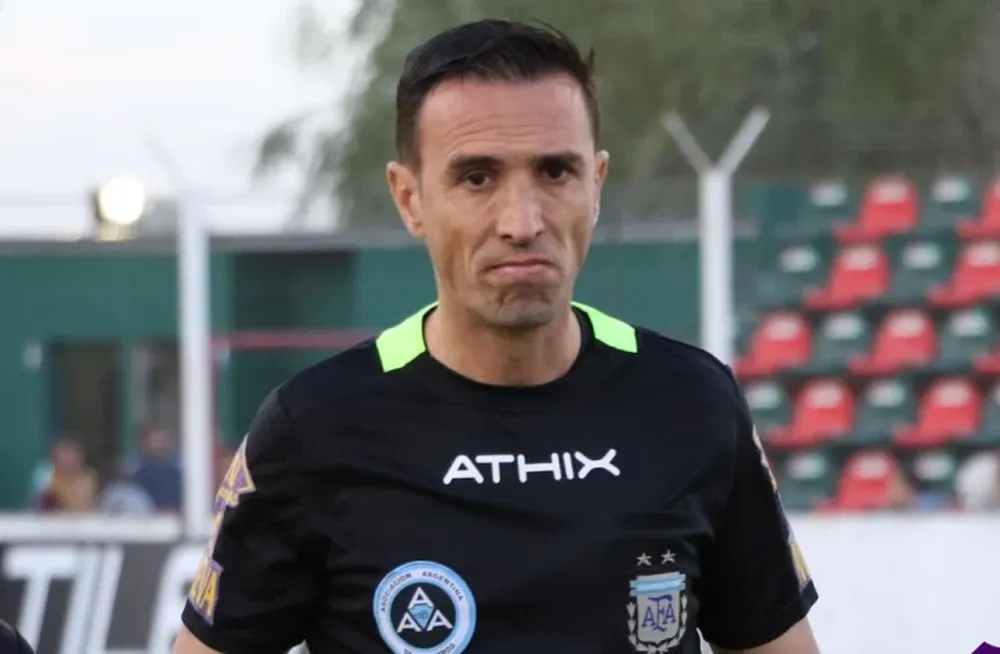 Escándalo: ¿pusieron a dedo un árbitro?