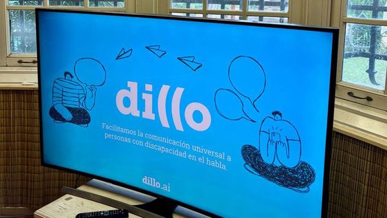 &nbsp;La aplicación las traduce y envía un texto o un audio a la otra persona, y viceversa.
