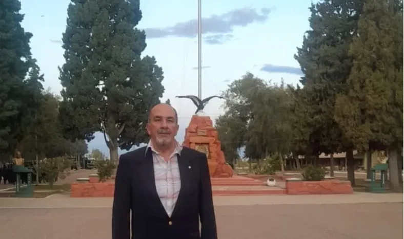 El pino del Regimiento de Infantería de Montaña 22