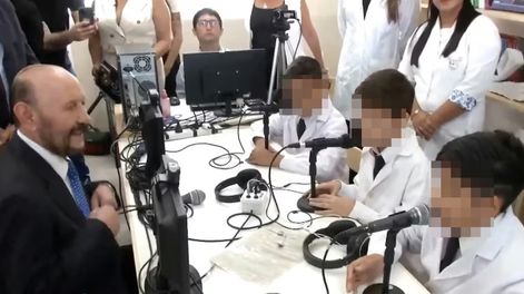 formosa: acusado de adoctrinamiento, gildo insfran debe dar explicaciones por un video de alumnos elogiandolo