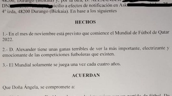 Le hizo firmar un contrato a su esposa para poder ver el Mundial sin interrupciones