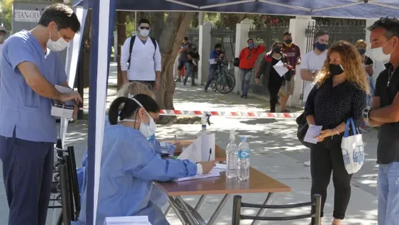 En apenas una semana, la velocidad de contagios creció un 35 por ciento