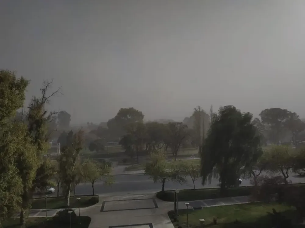 El viento Sur golpea al Gran San Juan: se esperan ráfagas de hasta 59 km/h