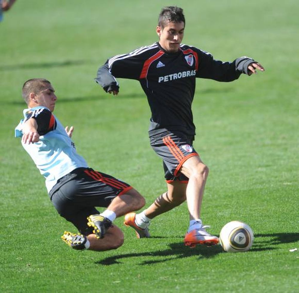 Lanzini irá de entrada