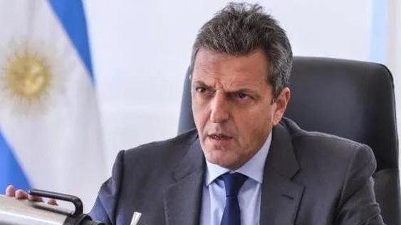 Massa toma nota de la presión del FMI y saldrá a recaudar más dólares