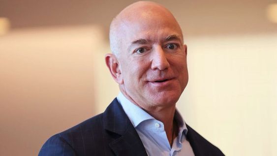La predicción de Jeff Bezos, fundador de Amazon y uno de los hombres más ricos del planeta, respecto del futuro laboral a partir de la irrupción de la inteligencia artificial.