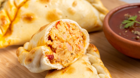 Las empanadas de pollo son una de las variantes más ricas y simples dentro del amplio universo de las empanadas argentinas.